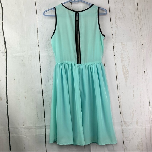 Dance hall days mint green lace dress - Picture 7 of 9